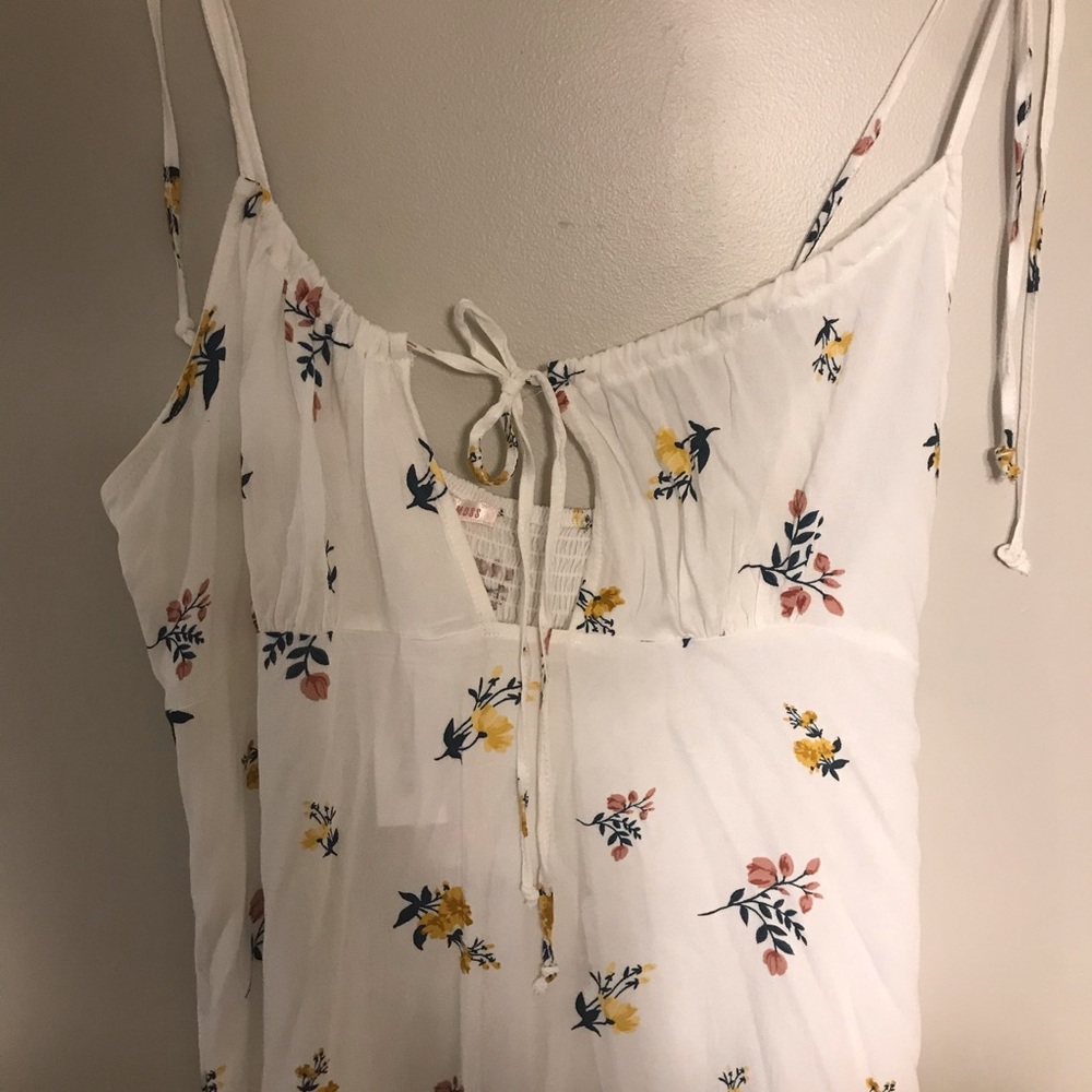 Dress - Picture 4 of 4